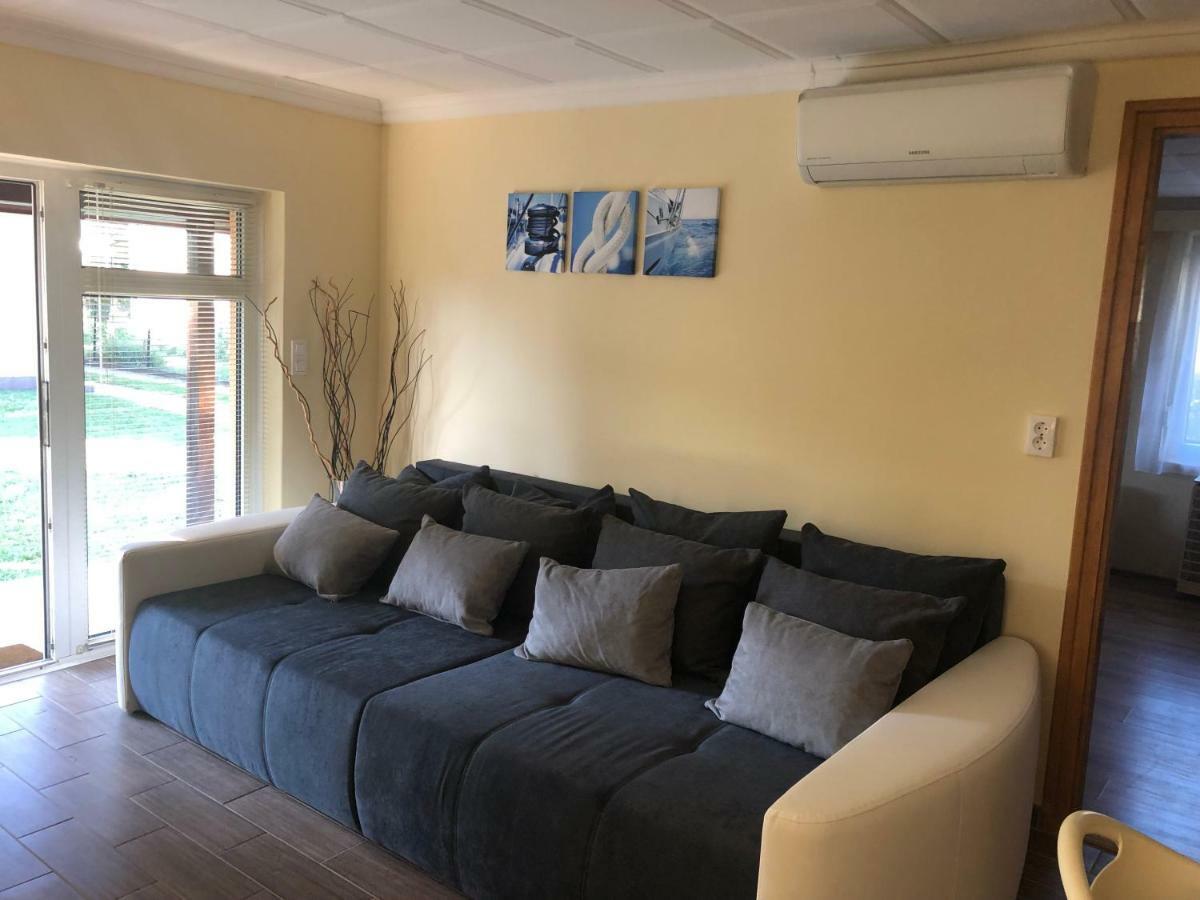 בלטונללה Bier-Lak Apartman House 71 מראה חיצוני תמונה